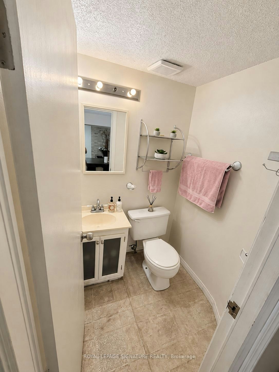 6322 Martel Court, Mississauga, ON, L5N 3H6 - 18
