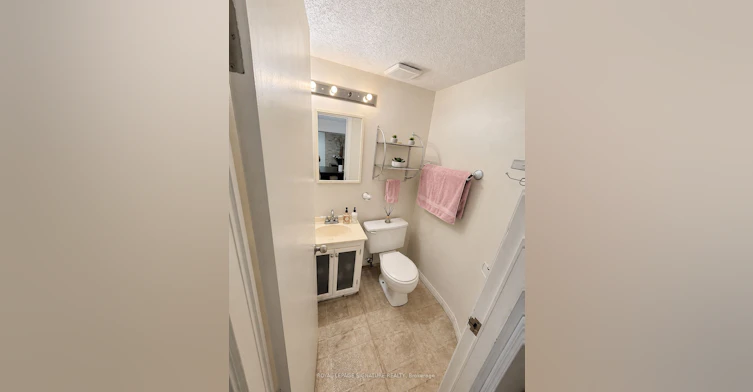 6322 Martel Court, Mississauga, ON, L5N 3H6 - 18