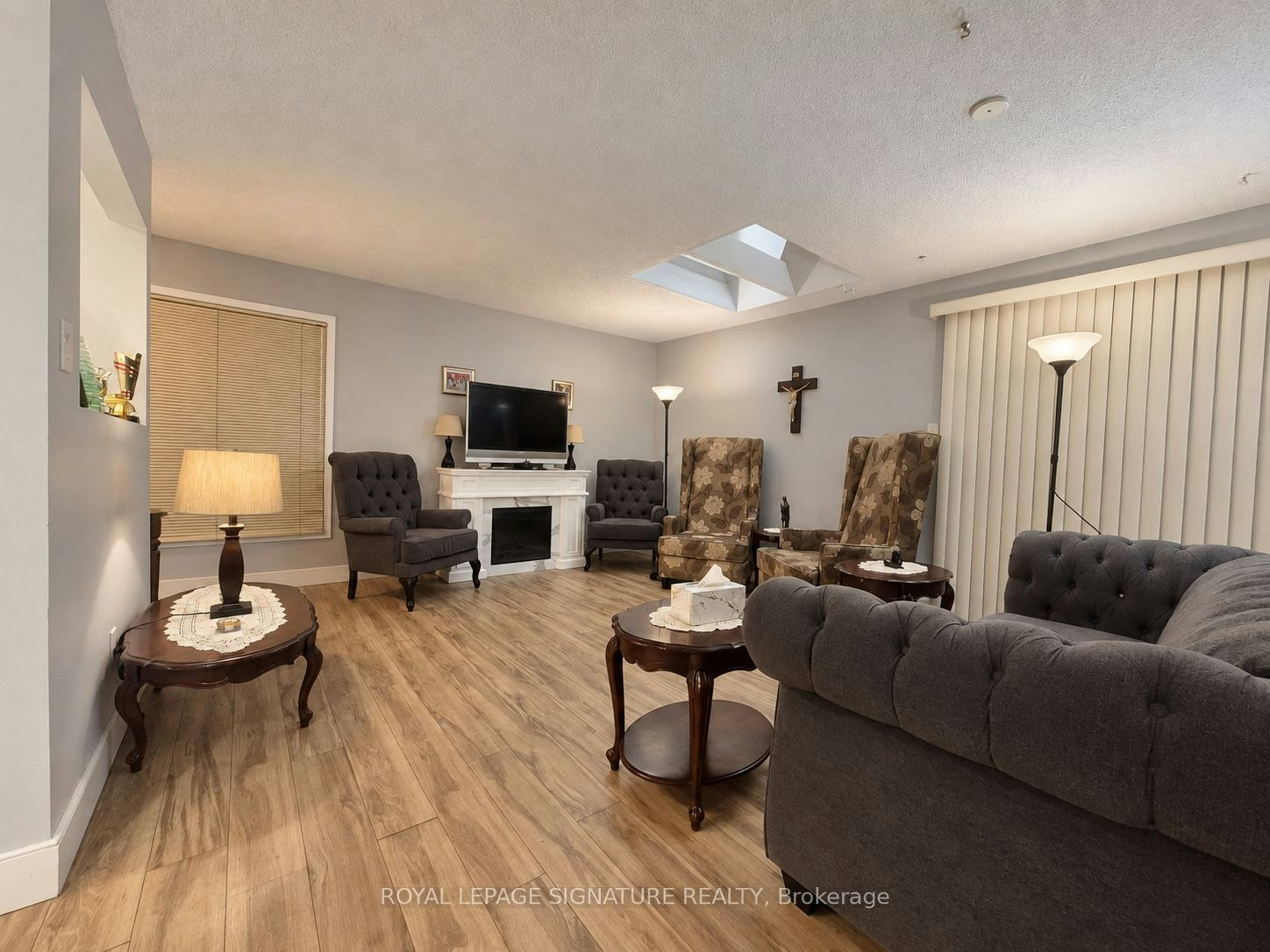 6322 Martel Court, Mississauga, ON, L5N 3H6 - 3