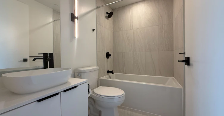 419-1185 Dupont Street, Toronto, ON, M6H 0G5 - 6