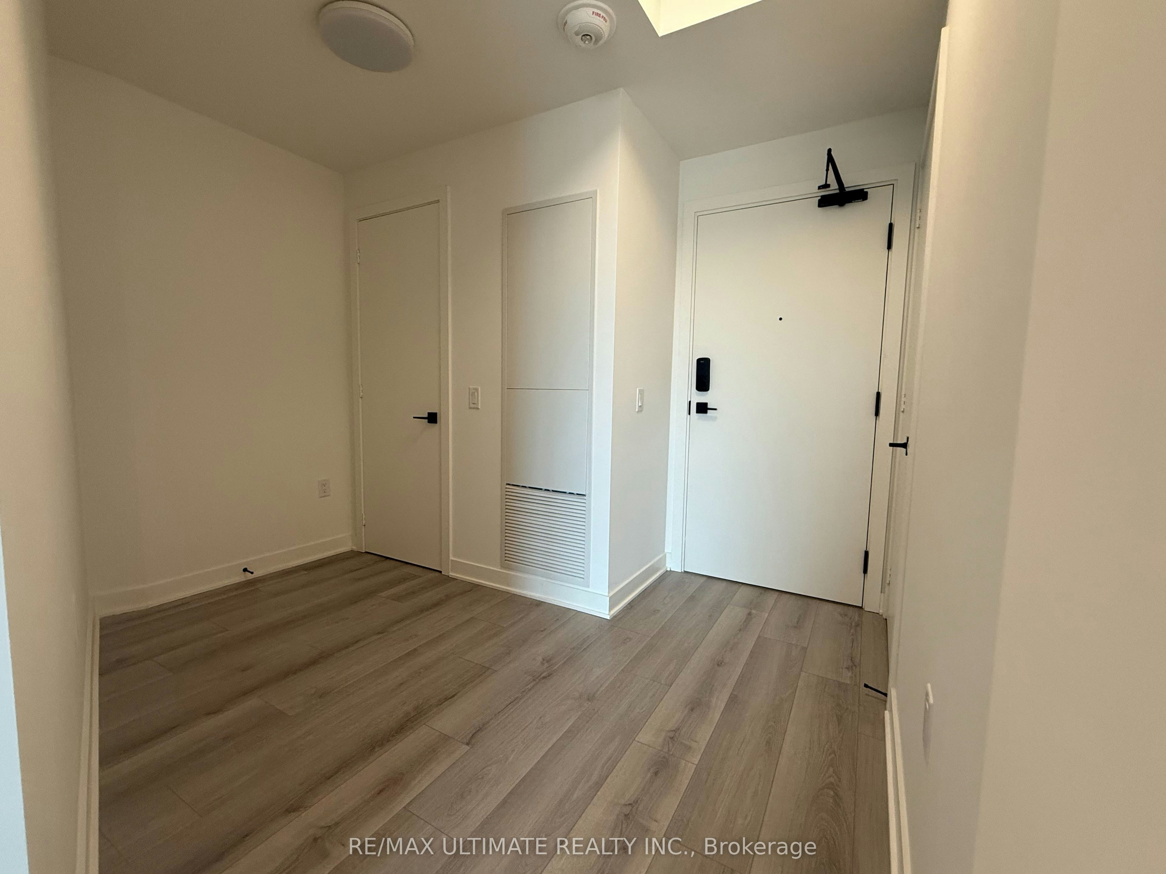 419-1185 Dupont Street, Toronto, ON, M6H 0G5 - 2