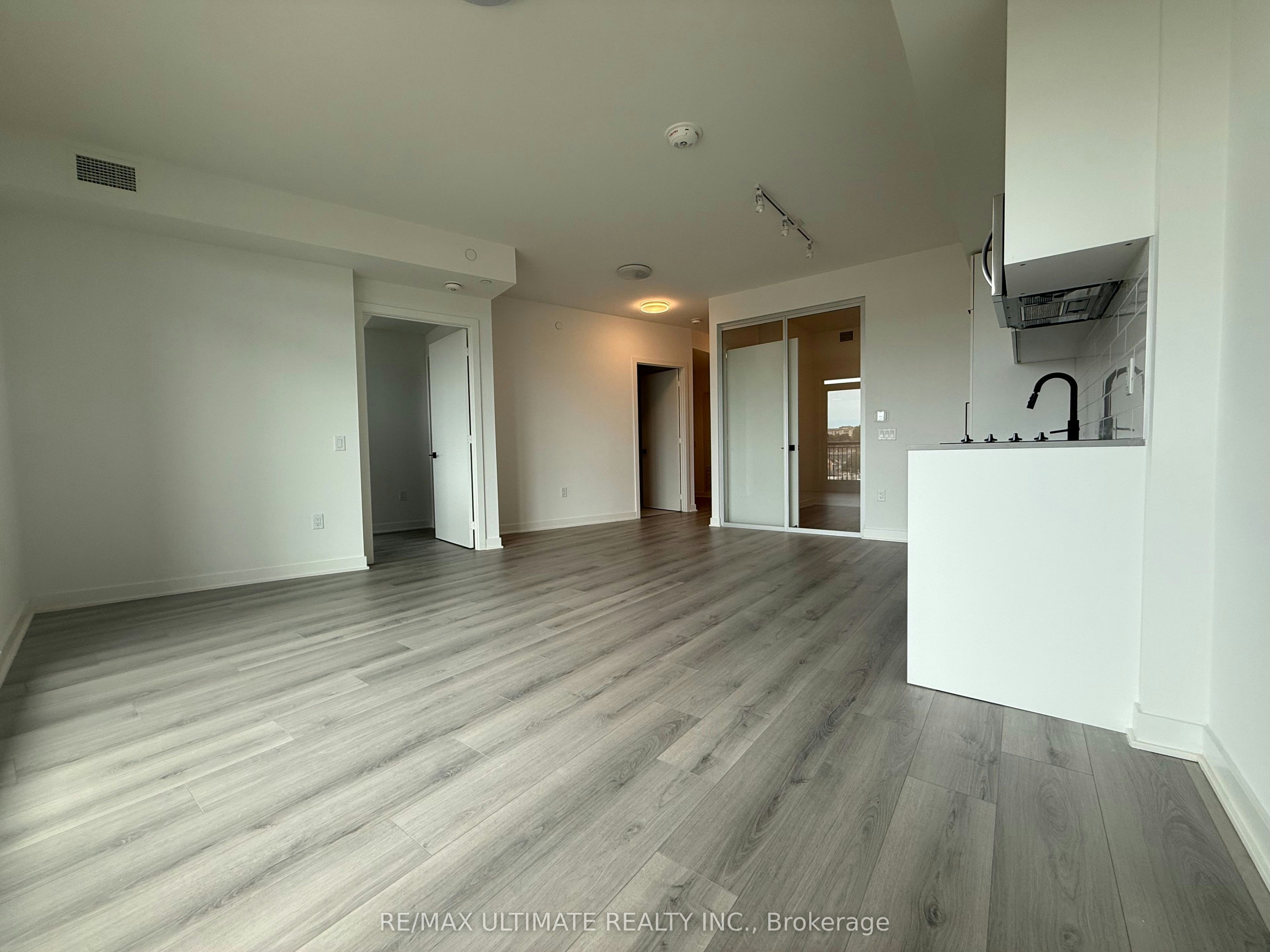419-1185 Dupont Street, Toronto, ON, M6H 0G5 - 8