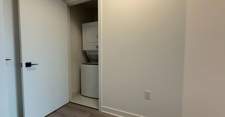 419-1185 Dupont Street, Toronto, ON, M6H 0G5 - 4