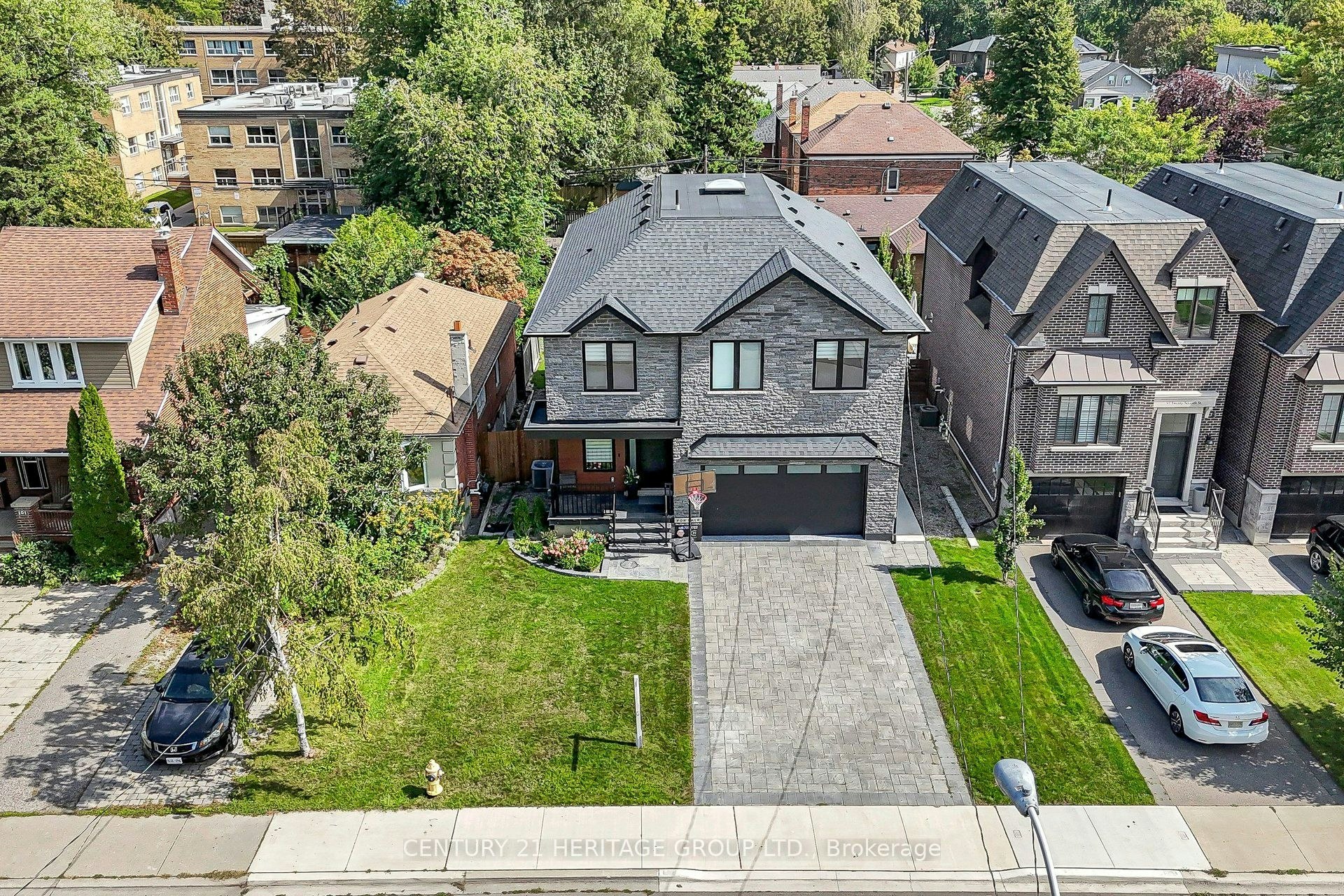 99 Twenty Seventh Street, Toronto, ON, M8W 2X6