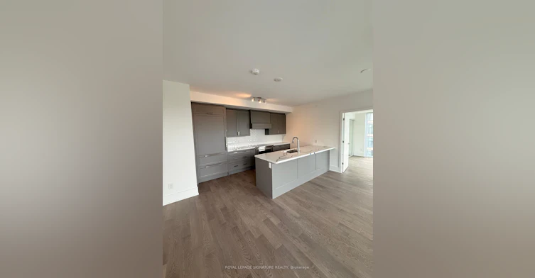 321-2452 Bloor Street W, Toronto, ON, M6S 4E4 - 2