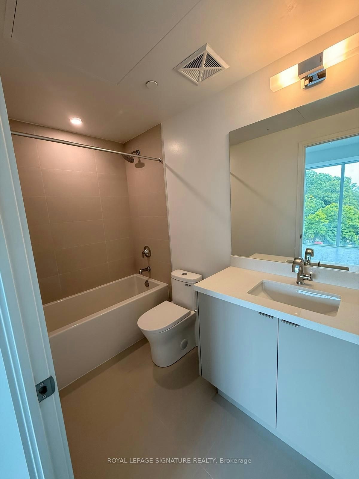 321-2452 Bloor Street W, Toronto, ON, M6S 4E4 - 12