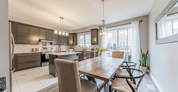 3353 Vardon Way, Oakville, ON, L6M 1R6 - 2