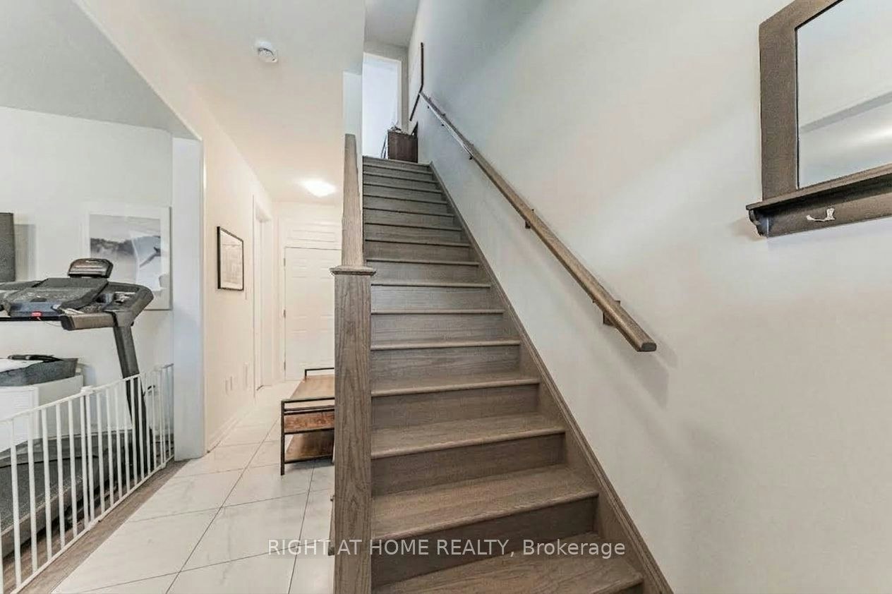 3353 Vardon Way, Oakville, ON, L6M 1R6 - 4