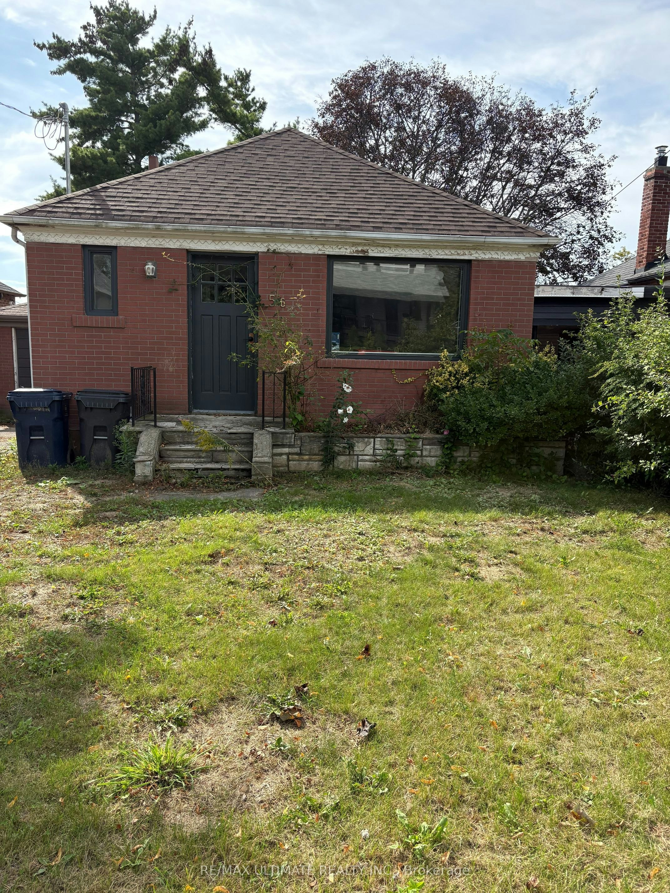 56 Glenhaven Street, Toronto, ON, M6M 3M3