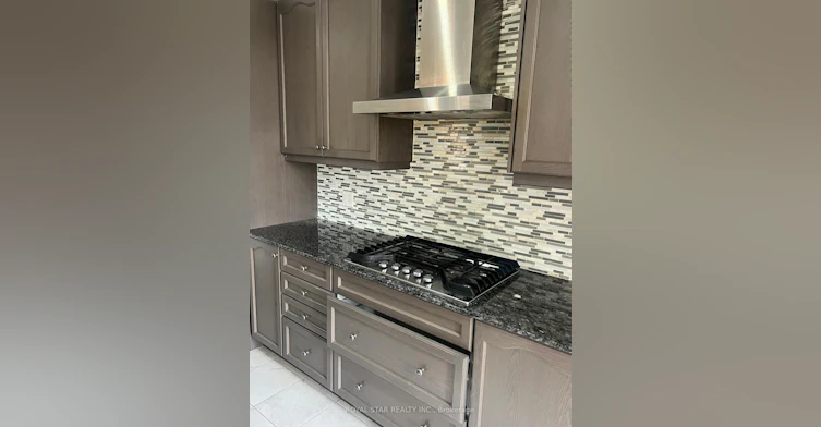 Upper-121 Bonnieglen Farm Boulevard, Caledon, ON, L7C 4B8 - 9