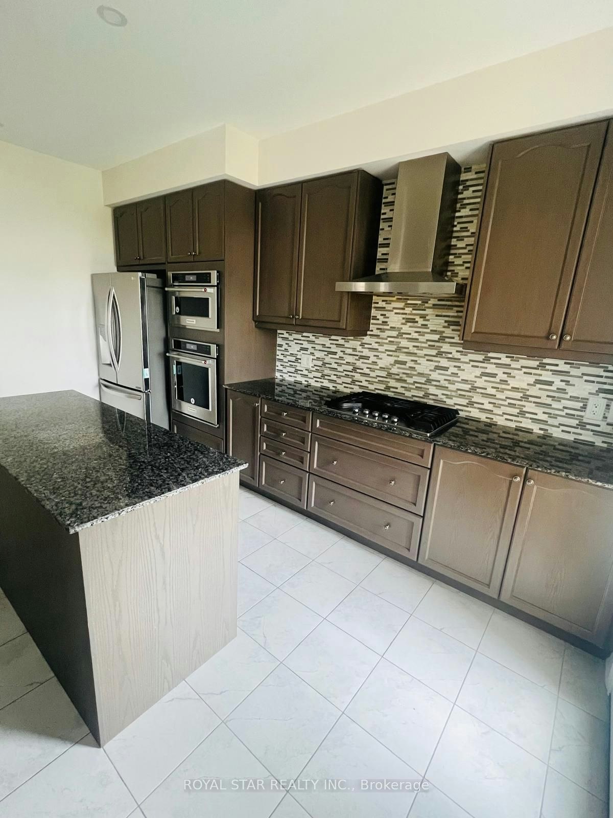 Upper-121 Bonnieglen Farm Boulevard, Caledon, ON, L7C 4B8 - 21