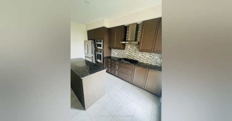 Upper-121 Bonnieglen Farm Boulevard, Caledon, ON, L7C 4B8 - 21