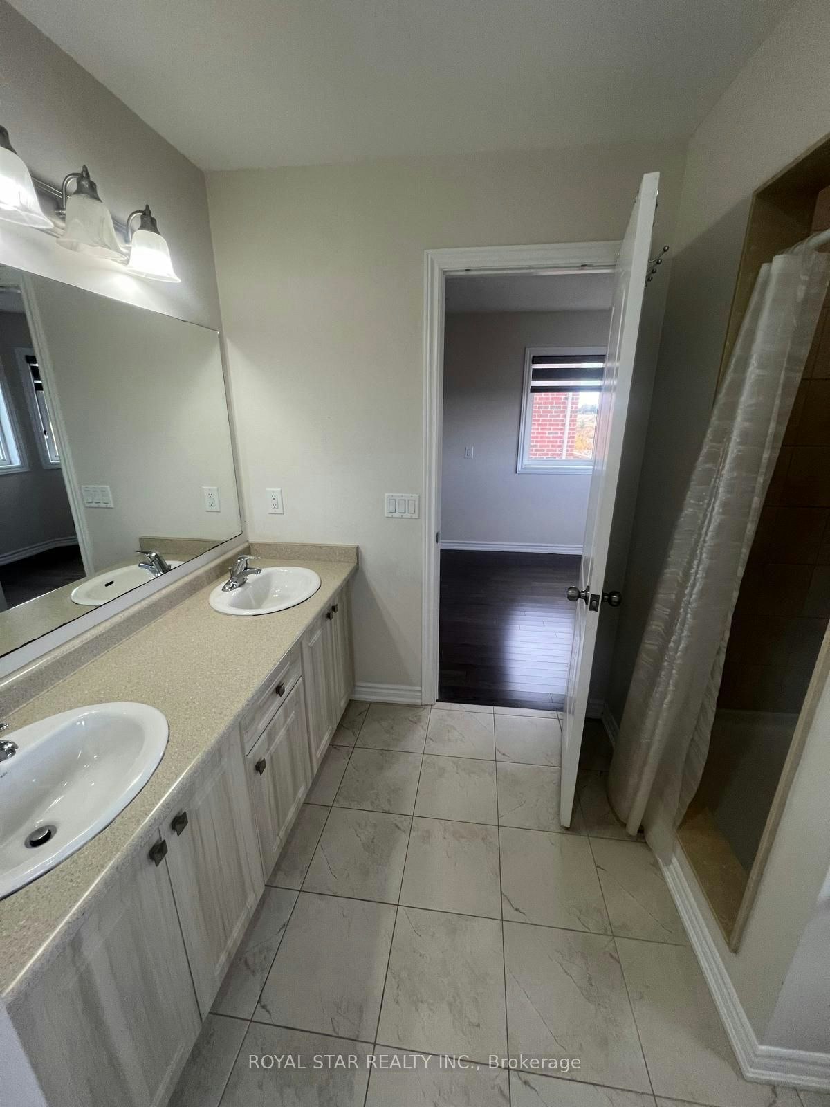 Upper-121 Bonnieglen Farm Boulevard, Caledon, ON, L7C 4B8 - 24