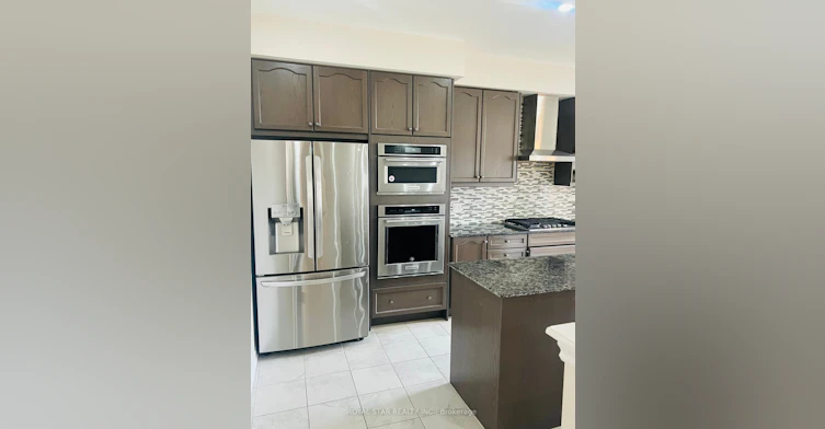 Upper-121 Bonnieglen Farm Boulevard, Caledon, ON, L7C 4B8 - 10