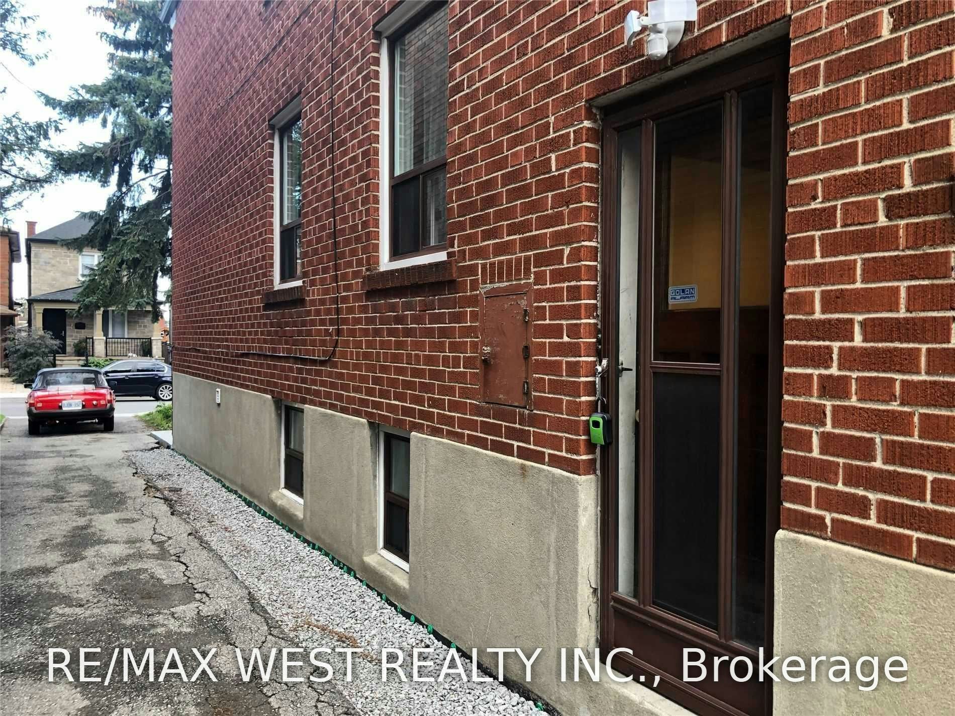 184 Donald Avenue, Toronto, ON, M6M 1K4 - 10