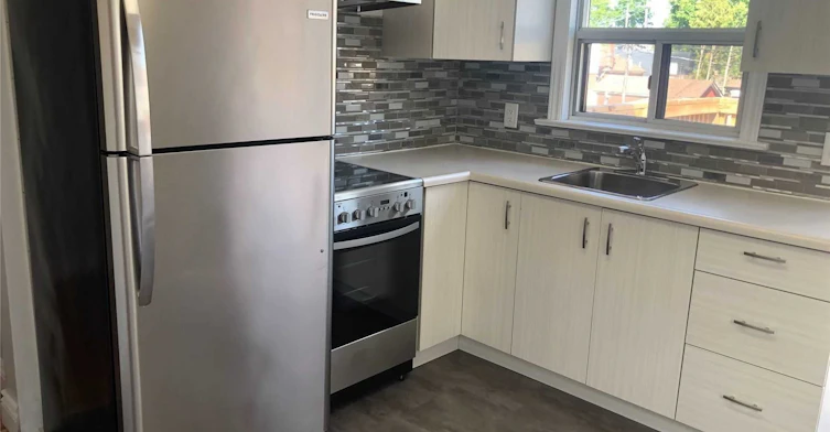 184 Donald Avenue, Toronto, ON, M6M 1K4 - 2
