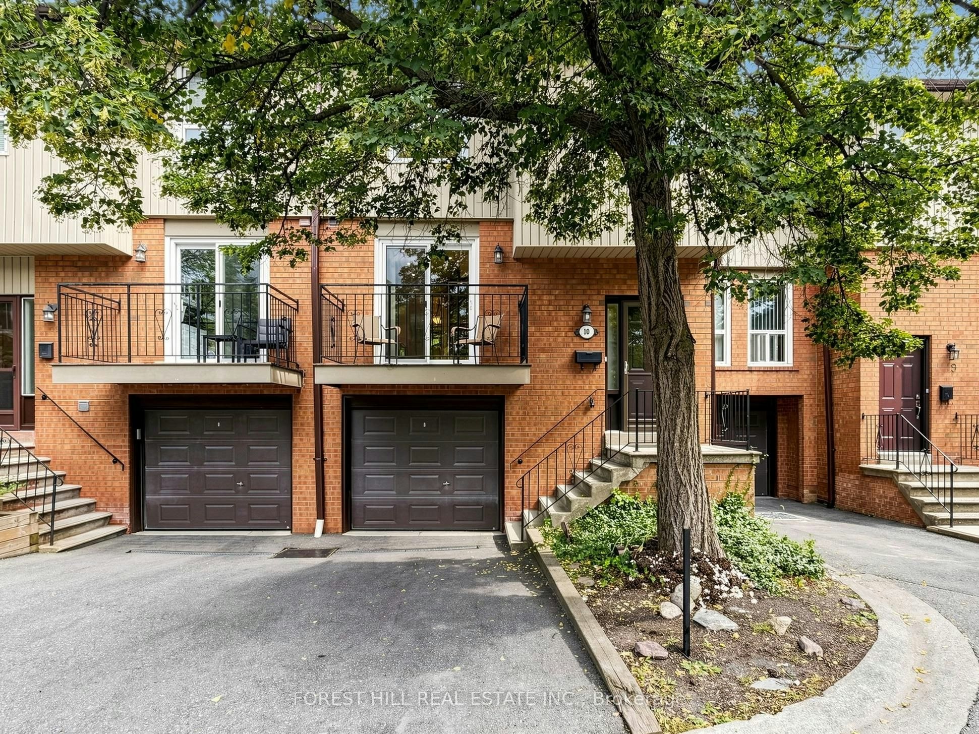 10-725 Vermouth Avenue, Mississauga, ON, L5A 3X5