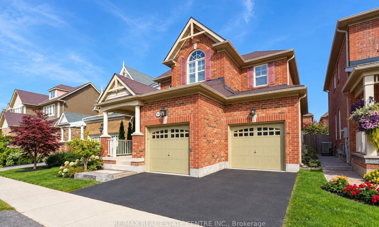 907 Etherington Way