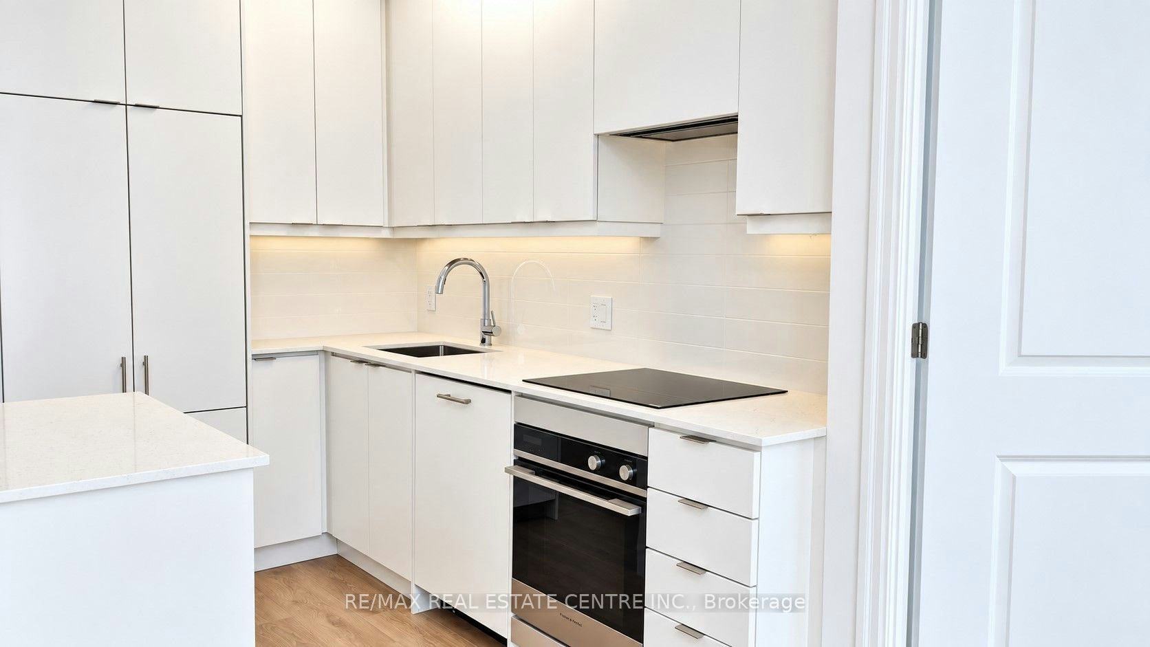 1001-30 Elm Drive W, Mississauga, ON, L5B 1L9 - 4