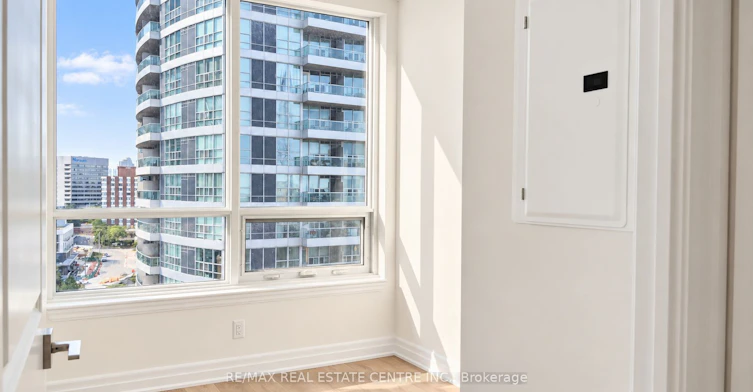 1001-30 Elm Drive W, Mississauga, ON, L5B 1L9 - 11