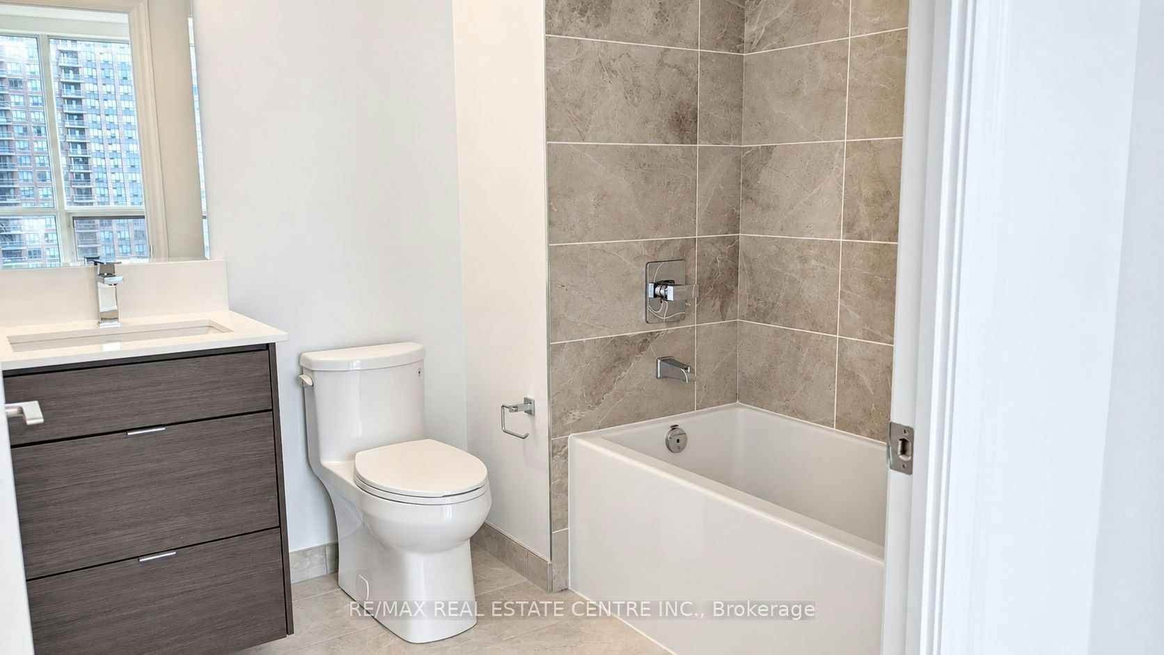 1001-30 Elm Drive W, Mississauga, ON, L5B 1L9 - 9