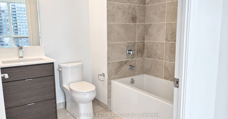 1001-30 Elm Drive W, Mississauga, ON, L5B 1L9 - 9