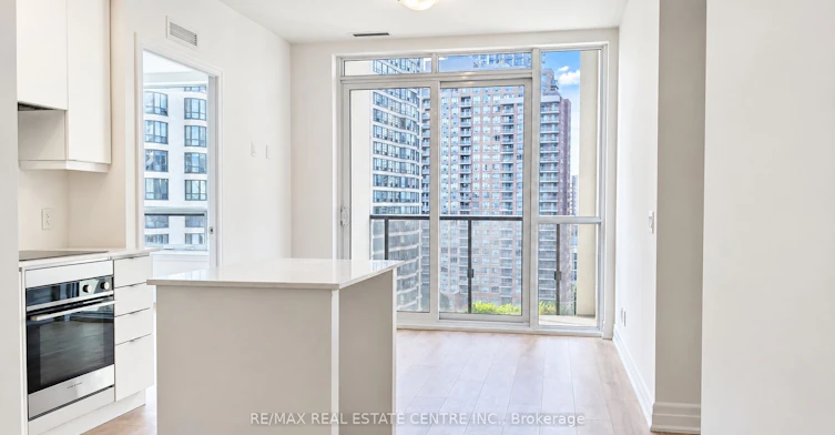 1001-30 Elm Drive W, Mississauga, ON, L5B 1L9 - 5