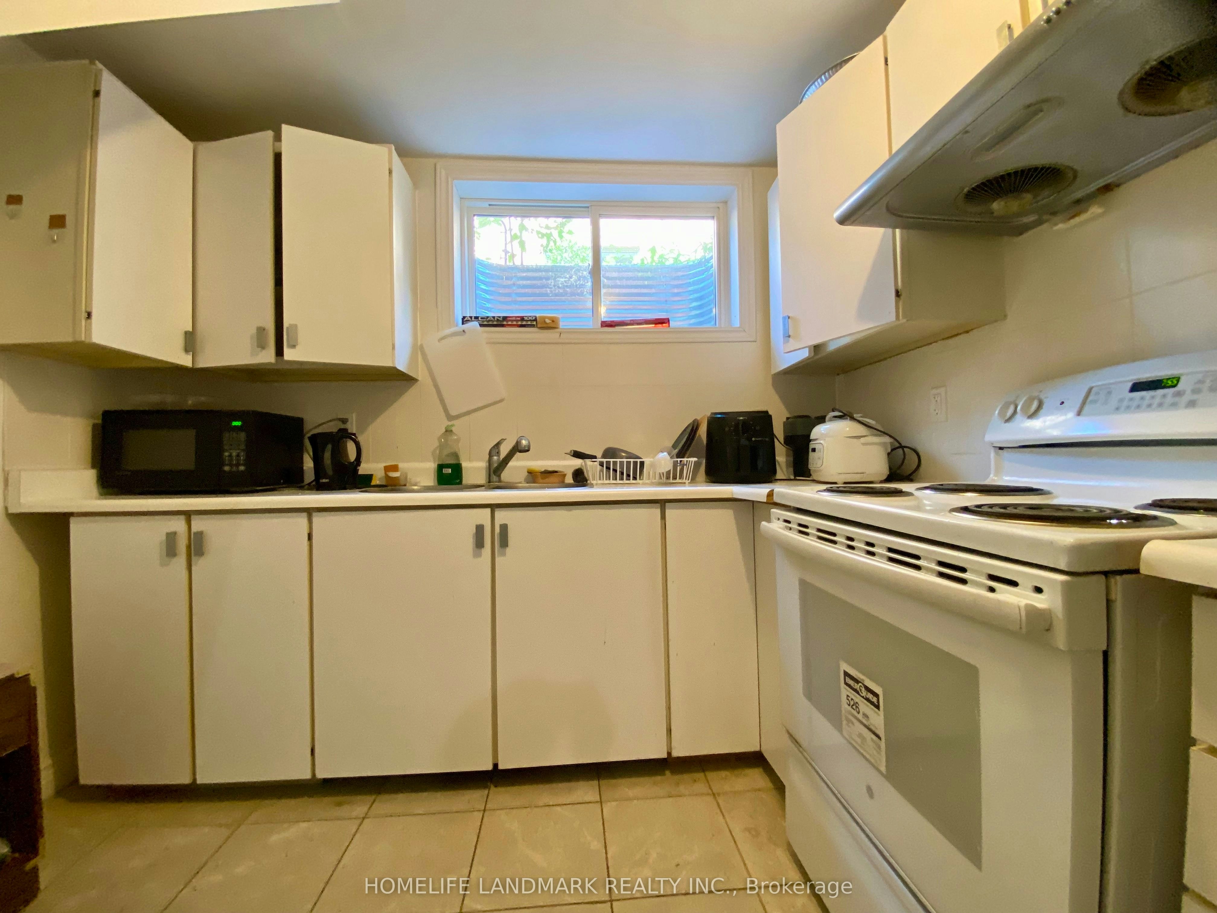 Room C-3371 Cider Mill Place, Mississauga, ON, L5L 3H6 - 2
