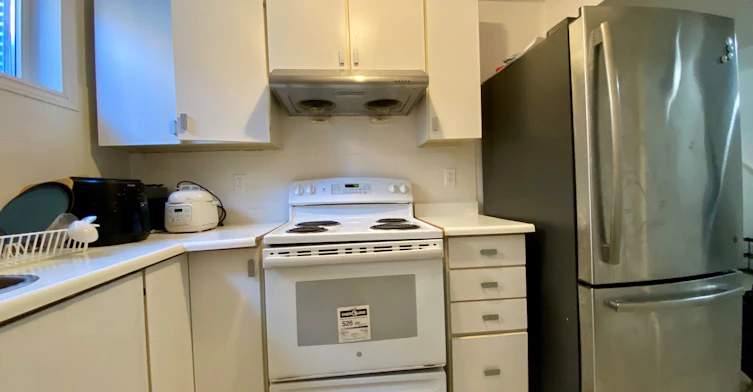 Room C-3371 Cider Mill Place, Mississauga, ON, L5L 3H6 - 3
