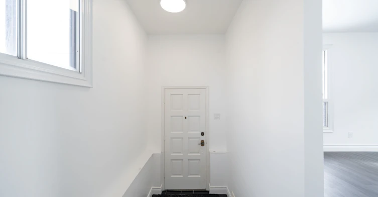 MAIN-174 Thirtieth Street, Toronto, ON, M8W 3C5 - 3