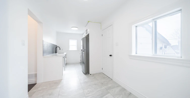 MAIN-174 Thirtieth Street, Toronto, ON, M8W 3C5 - 12