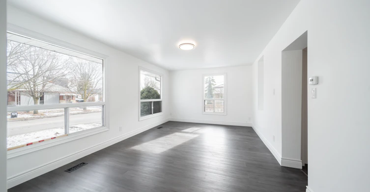 MAIN-174 Thirtieth Street, Toronto, ON, M8W 3C5 - 5