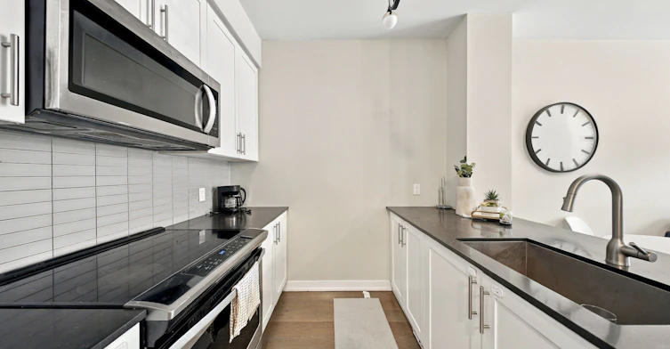 TH6-4055 Parkside Village Drive, Mississauga, ON, L5B 0K8 - 6