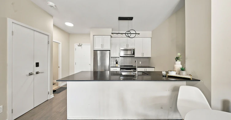 TH6-4055 Parkside Village Drive, Mississauga, ON, L5B 0K8 - 4