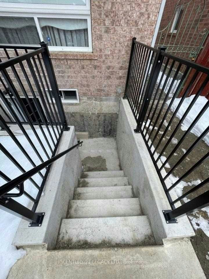 82 Ferncroft Place E, Brampton, ON, L7A 2Z6 - 3