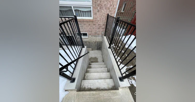 82 Ferncroft Place E, Brampton, ON, L7A 2Z6 - 3