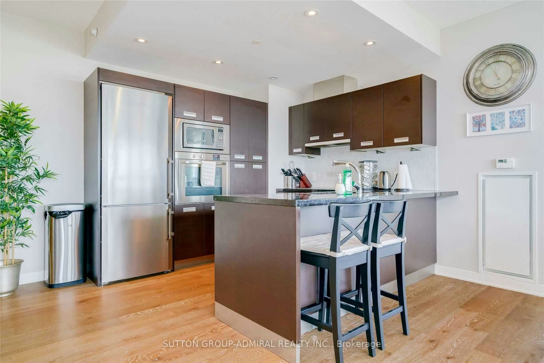 1811-90 Park Lawn Road, Toronto, ON, M8Y 0B6 - 6
