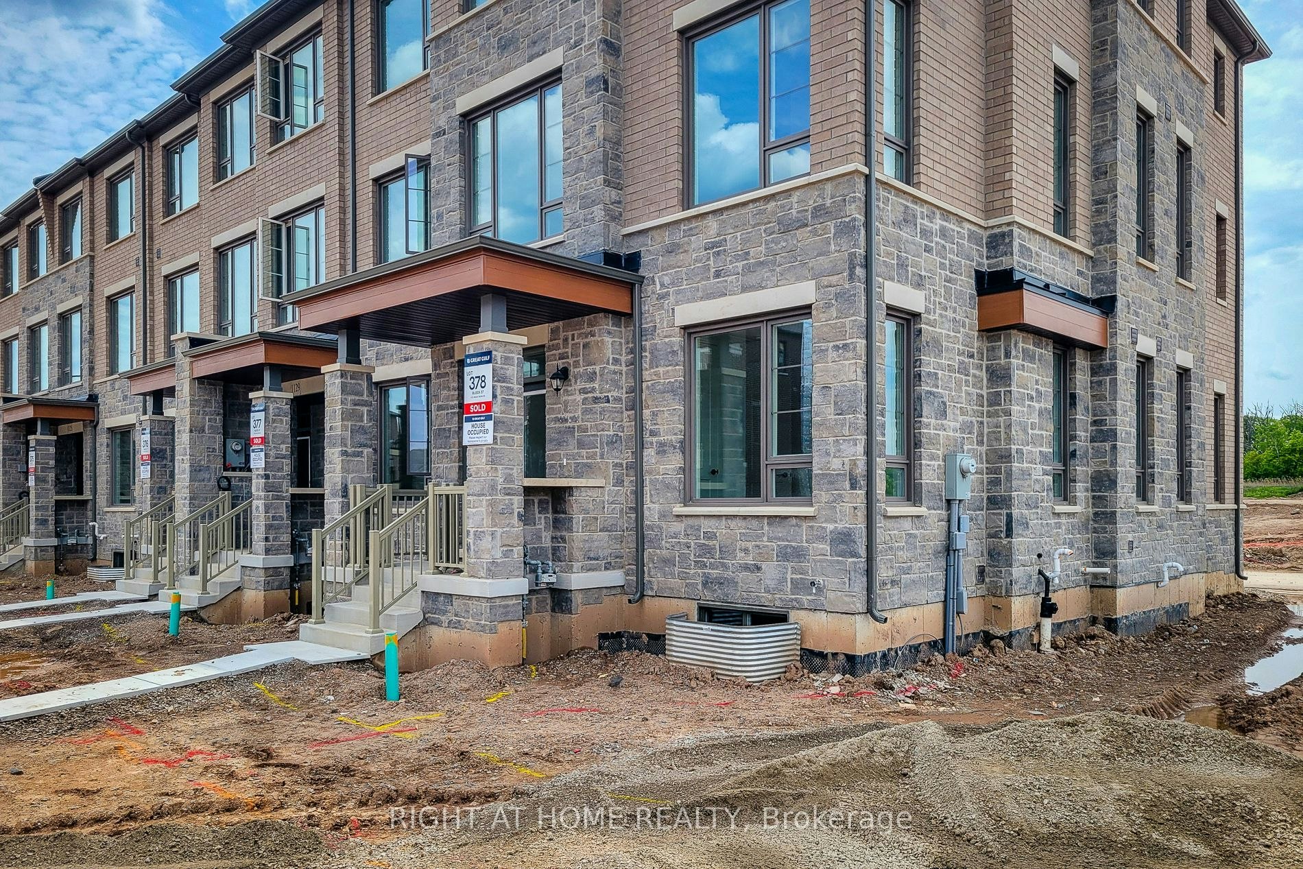 1131 Wheat Boom Drive, Oakville, ON, L6H 8B9 - 3