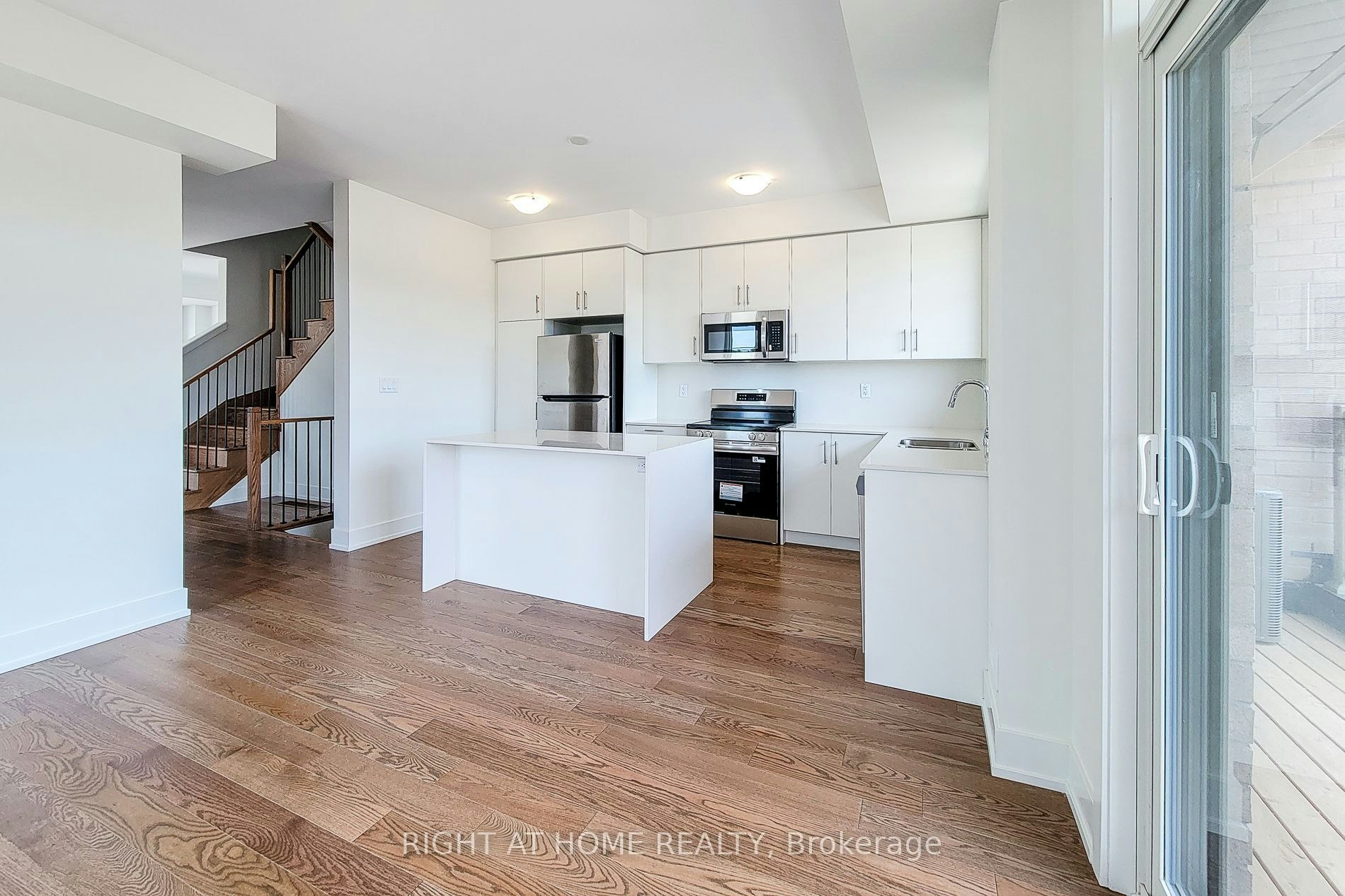 1131 Wheat Boom Drive, Oakville, ON, L6H 8B9 - 11