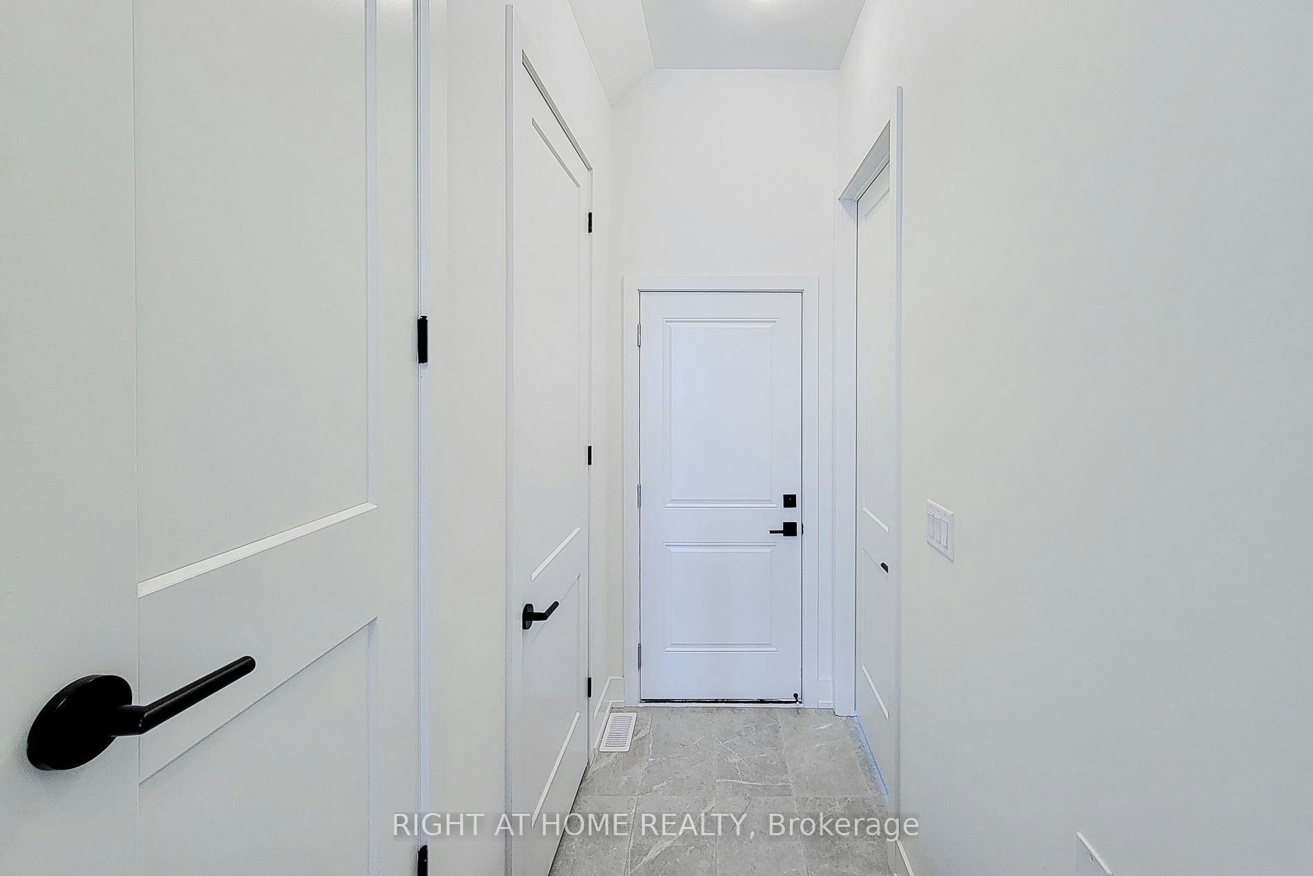 1131 Wheat Boom Drive, Oakville, ON, L6H 8B9 - 7