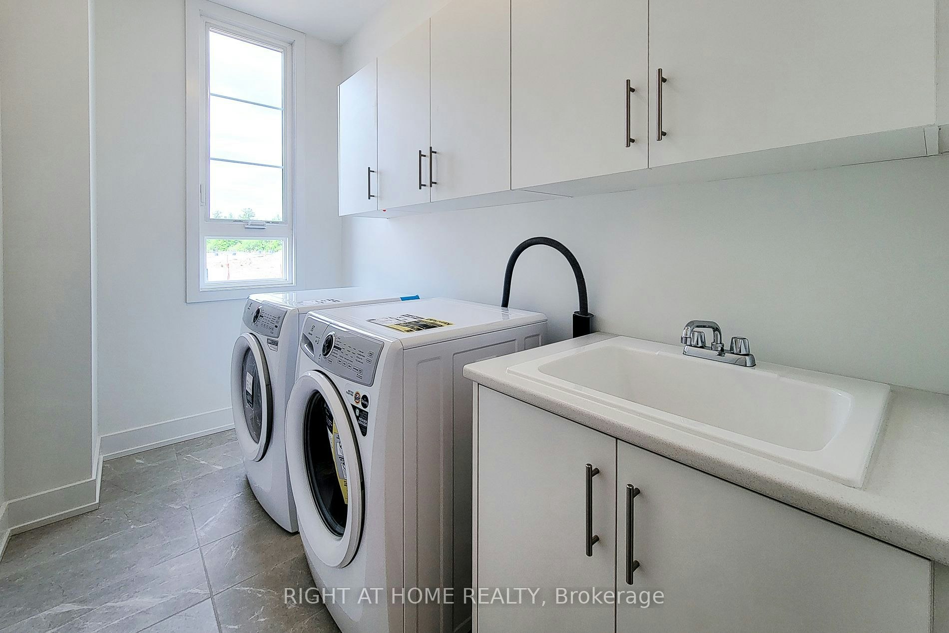 1131 Wheat Boom Drive, Oakville, ON, L6H 8B9 - 8