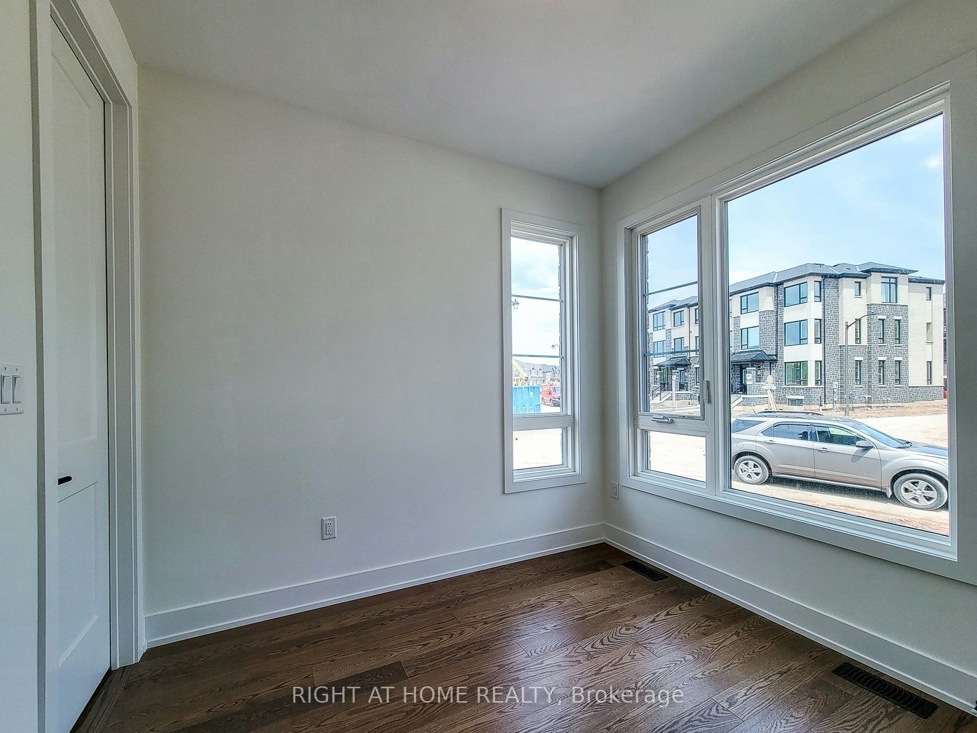 1131 Wheat Boom Drive, Oakville, ON, L6H 8B9 - 10