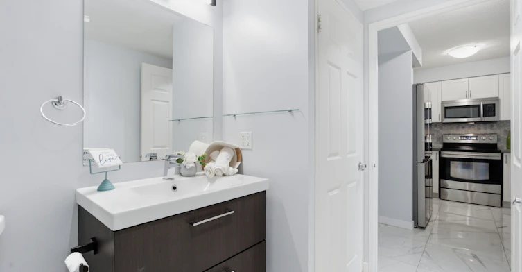 1005-2155 Burnhamthorpe Road W, Mississauga, ON, L5L 5P4 - 10