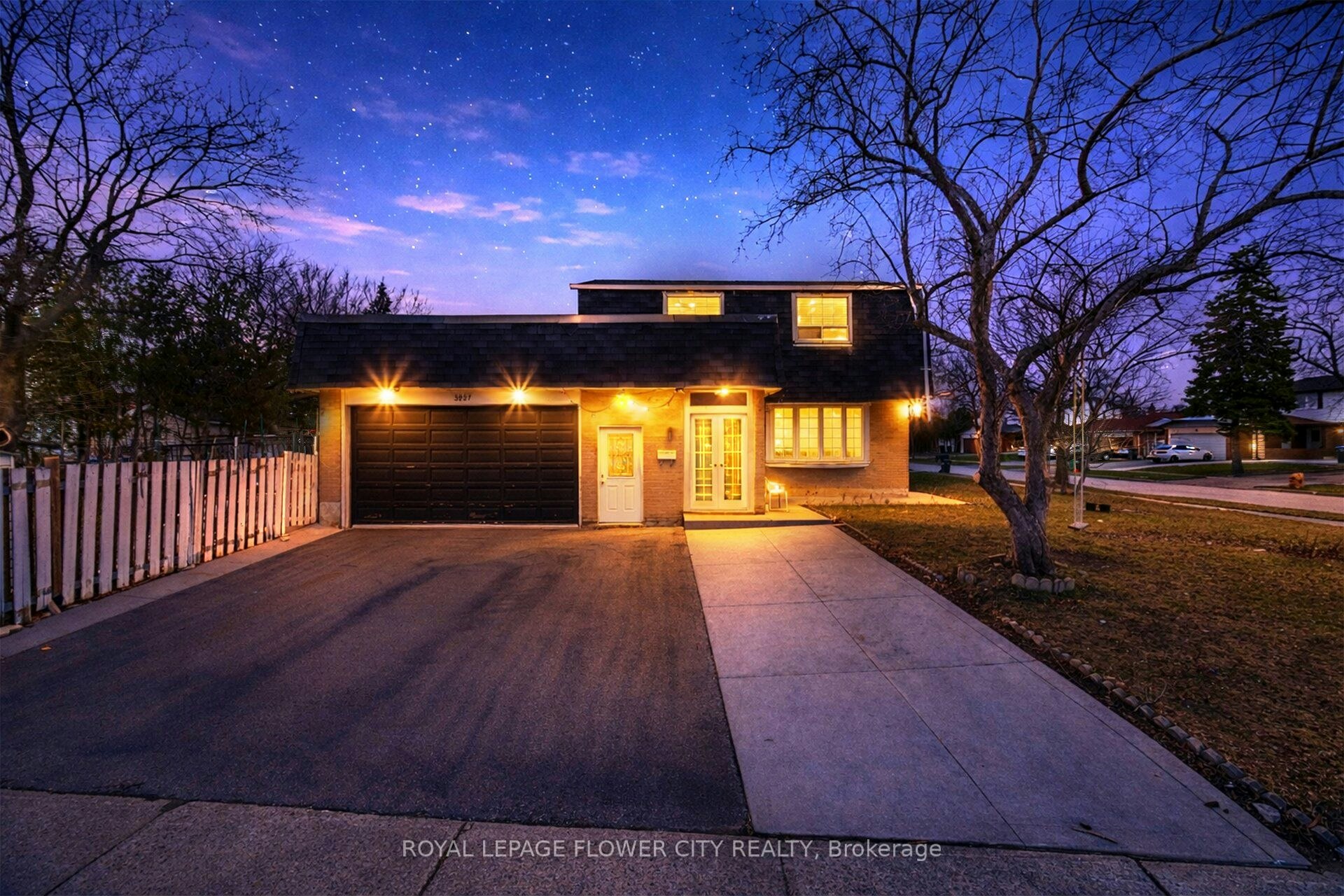 3027 Coral Drive, Mississauga, ON, L4T 1Z2