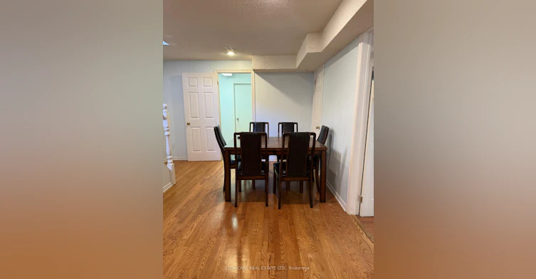 Basement-4289 Radisson Crescent, Mississauga, ON, L5M 4C2 - 3