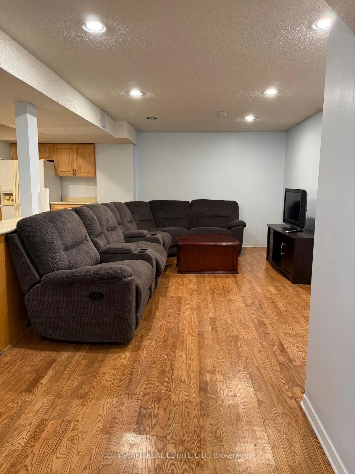 Basement-4289 Radisson Crescent, Mississauga, ON, L5M 4C2
