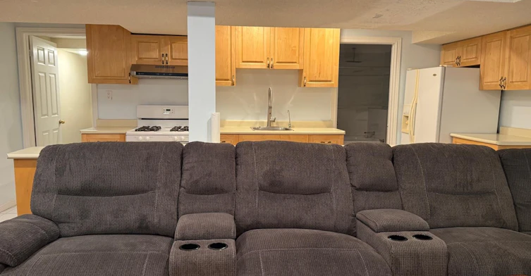 Basement-4289 Radisson Crescent, Mississauga, ON, L5M 4C2 - 2