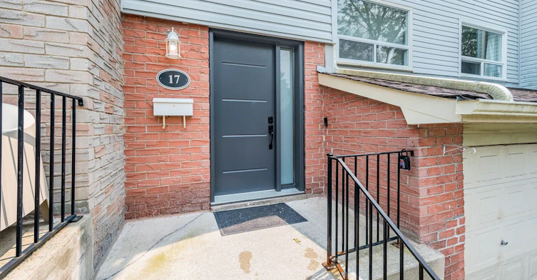 17-1055 Shawnmarr Road, Mississauga, ON, L5H 3V2 - 3