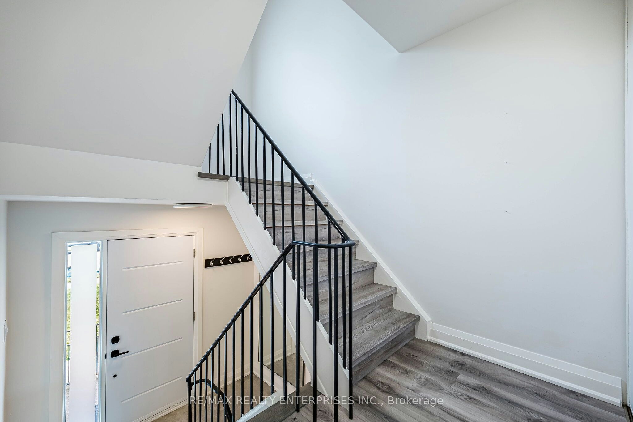 17-1055 Shawnmarr Road, Mississauga, ON, L5H 3V2 - 9