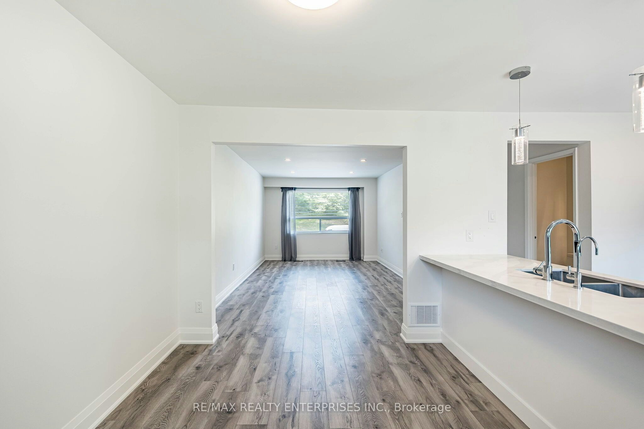 17-1055 Shawnmarr Road, Mississauga, ON, L5H 3V2 - 19